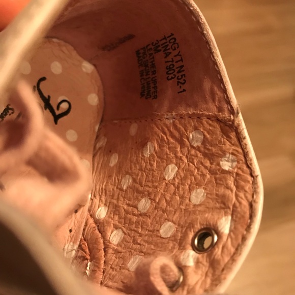 3 pairs of FootMates girls shoes (sold separately) - Picture 5 of 8